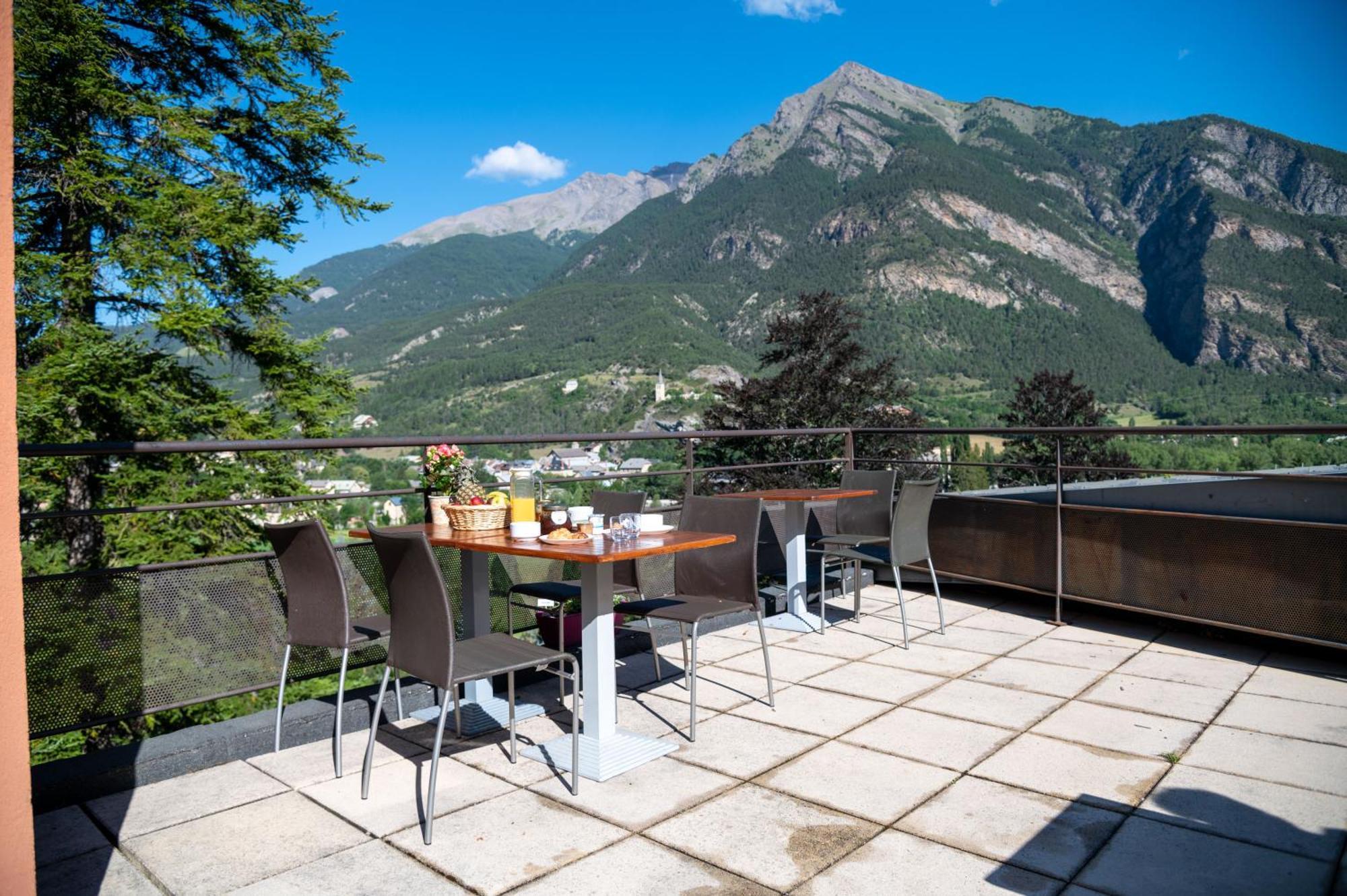 Residence Chateau Des Magnans By Nevesol Jausiers Exterior photo